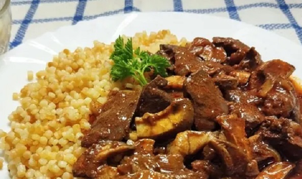 Gombás csirkemáj recept – így készítsd el egyszerűen és gyorsan!